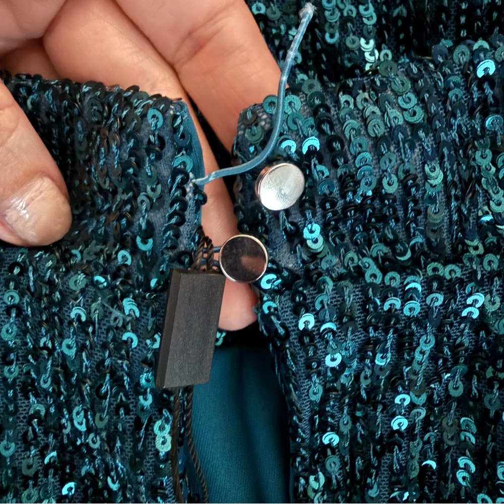 NWT Cable & Gauge Teal Sequin Mock-Neck Top | Sleeveless Blouse | Size M - Picture 12 of 12
